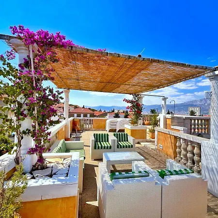 Daire Marjan - 3 Bdr, 3 Bath, Parking Split